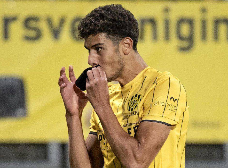 Walid Ould-Chikh ketika membela Roda JC. (instagram.com/walidouldchikh)