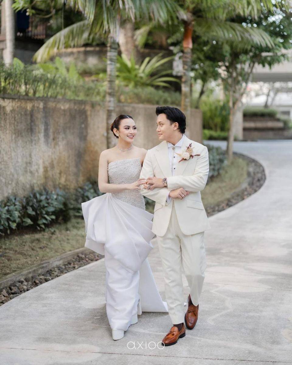Rizky Febian dan Mahalini Raharja. (axioo via Instagram.com/rizkyfbian)