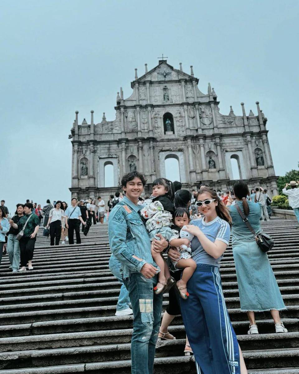 potret keluarga Felicya Angelista dan Caesar Hito (instagram.com/felicyangelista_)