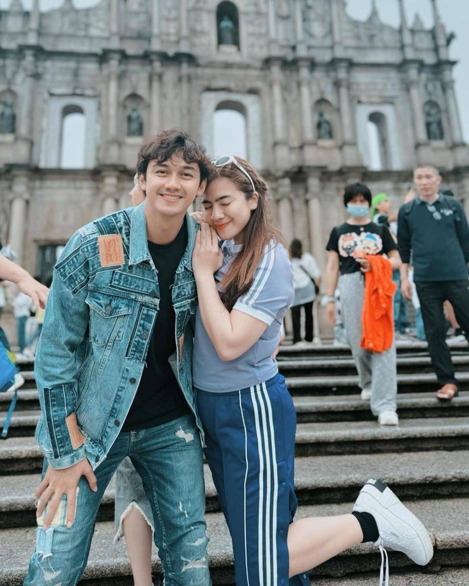 potret keluarga Felicya Angelista dan Caesar Hito (instagram.com/felicyangelista_)