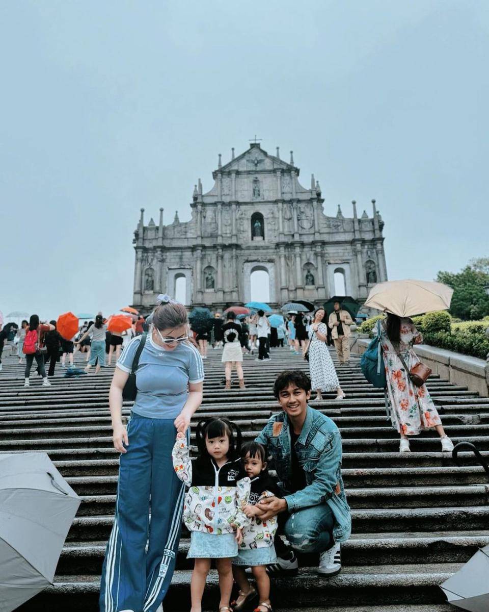 potret keluarga Felicya Angelista dan Caesar Hito (instagram.com/felicyangelista_)