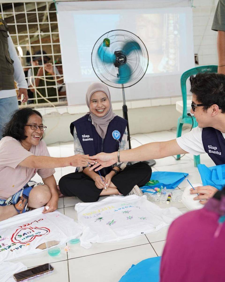 potret Al Ghazali ikut kegiatan sosial (instagram.com/alghazali7)