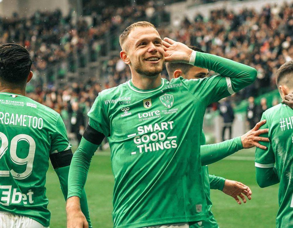 Irvin Cardona saat memperkuat AS Saint-Étienne. (instagram.com/asseofficiel)