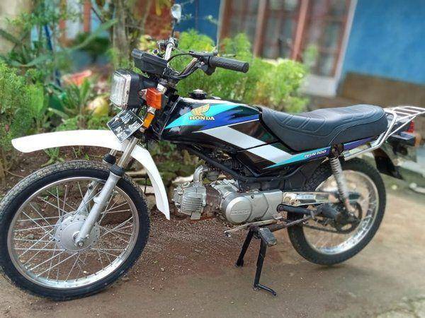Honda Win 100 (bukalapak.com)