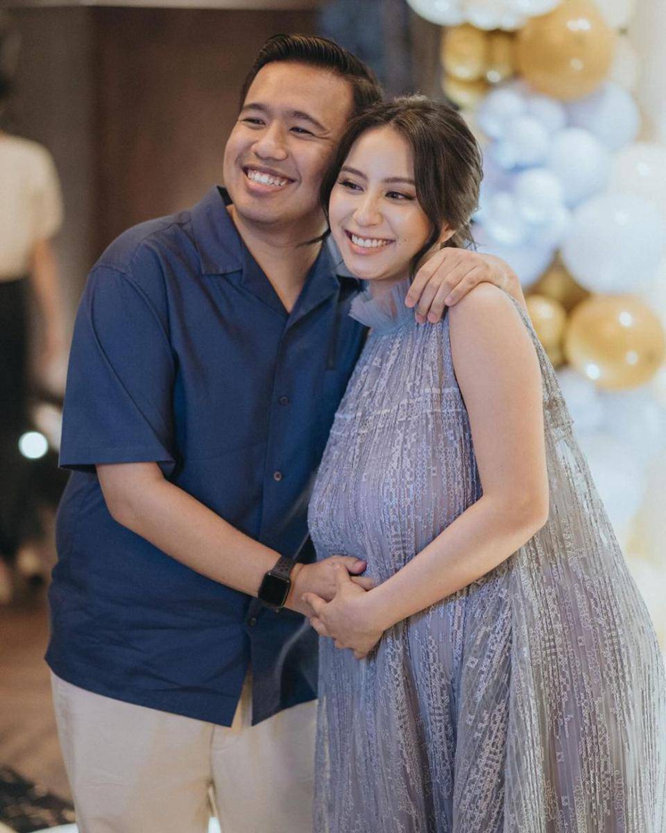 potret syukuran 7 bulan kehamilan Clairine Clay (Instagram.com/clairineclay)