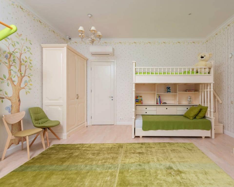 ilustrasi furnitur berwarna cokelat pucat dan aksesoris hijau zaitun (pexels.com/Max Vakhtbovycn)