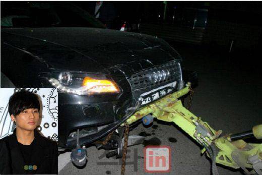 Kecelakaan mobil hitam Audi milik Daesung BIGBANG di Jembatan Yanghwa, Seoul (31/05/2011). (m.edaily.co.kr/Kim Yong Un)