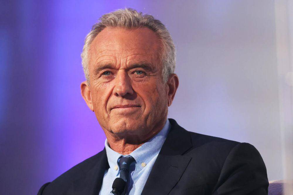 Robert F. Kennedy Jr. (twitter.com/@RobertKennedyJr)