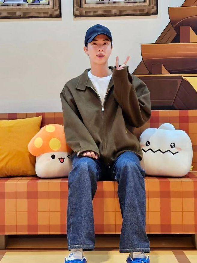 potret Jin BTS (instagram.com/jin)