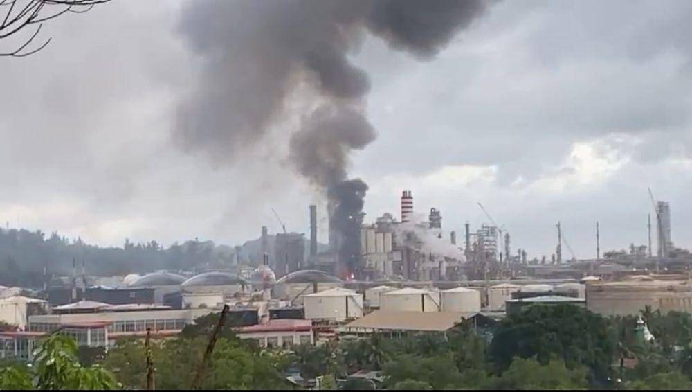 Kilang pengolahan minyak Pertamina di Balikpapan Kalimantan Timur (Kaltim) mengalami kebakaran, Sabtu (25/5/2024) pukul 04.25 Wita. Foto istimewa