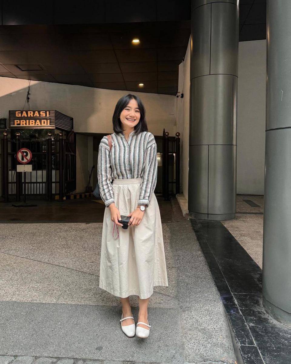referensi outfit motif stripe ala Jesica Ceren (instagram.com/jesicaceren)