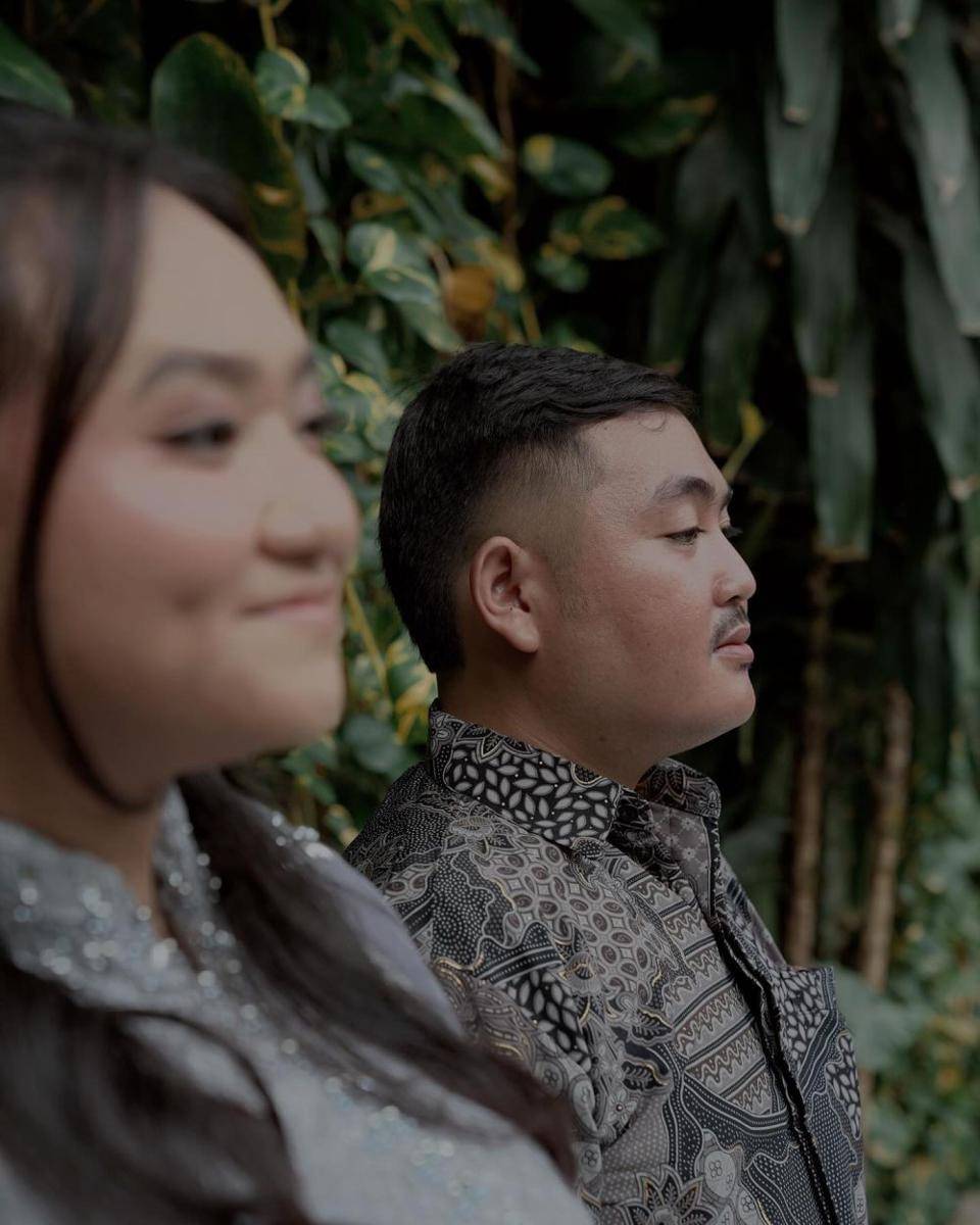 Gaya lamaran Nadya, adik Nathalie Holscher (instagram.com/nathalieholscher | instagram.com/nadyaholscher)