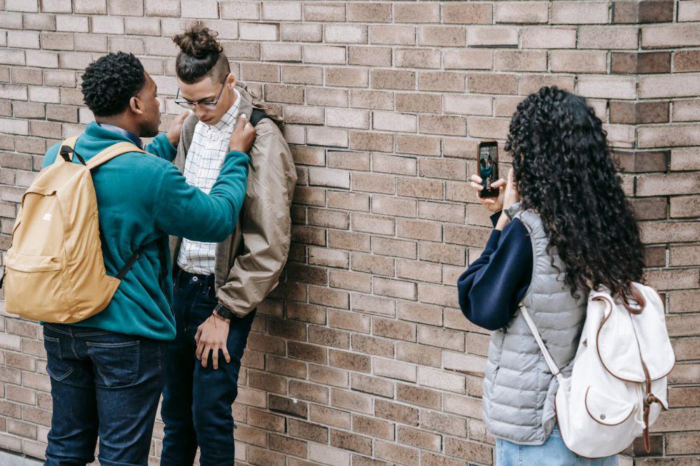 5 Cara Melindungi Diri dari Bullying dan Menebarkan Semangat Positif