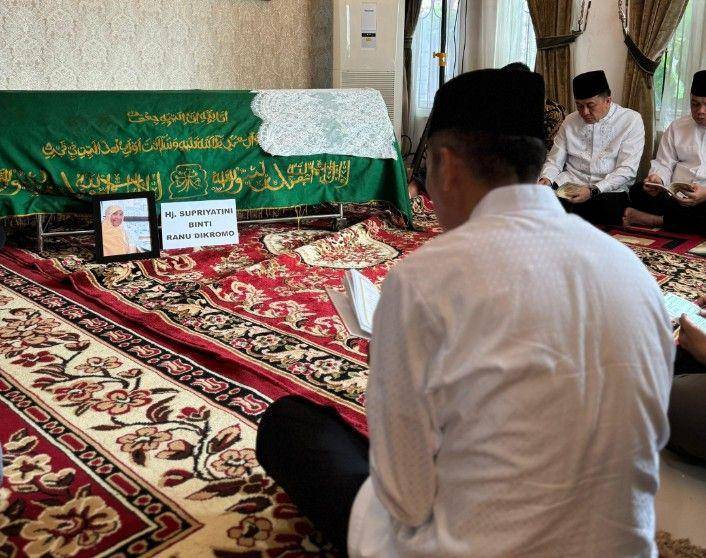 Ibu Tito Karnavian meninggal dunia (Dok. Kominfo Palembang)