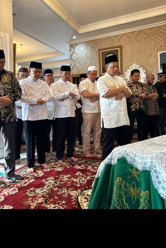Ibu Tito Karnavian meninggal dunia (Dok. Kominfo Palembang)