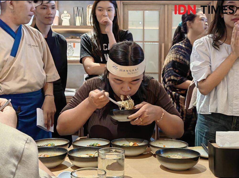 Lomba makan ramen di Mangano Restaurant Solo Baru. (IDN Times/Larasati Rey)