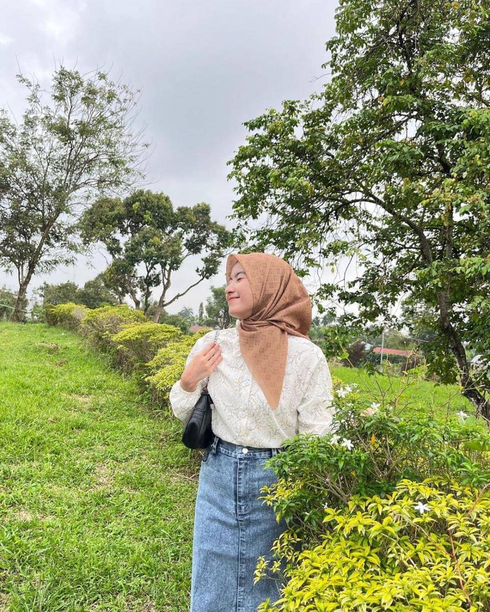 inspirasi OOTD ala Zakila Angel (instagram.com/bbyjiangel_)