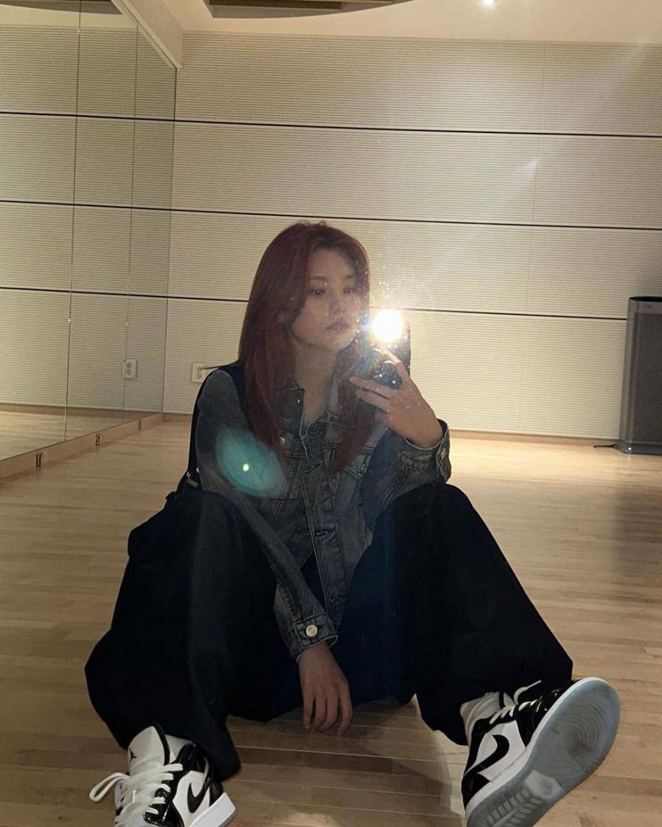 Yeji ITZY (instagram.com/yezyizhere)