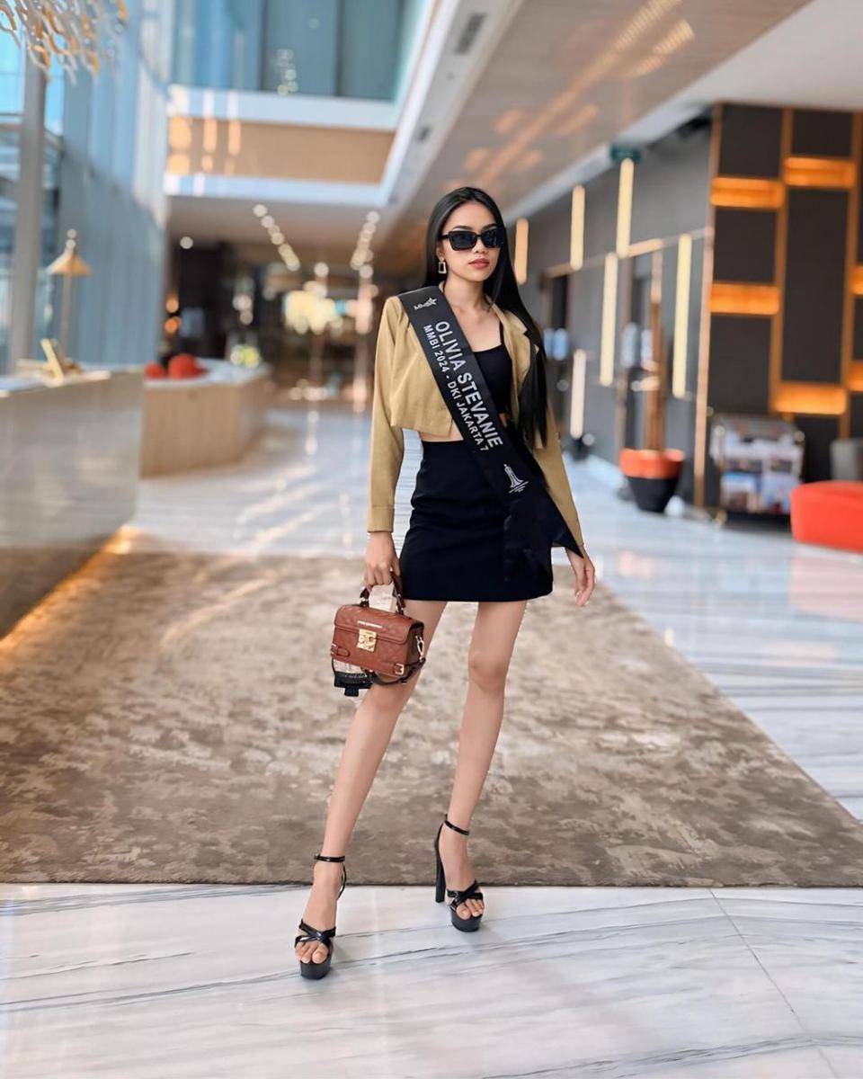 gaya outfit Olivia Stevanie (instagram.com/oliviajstevanie)
