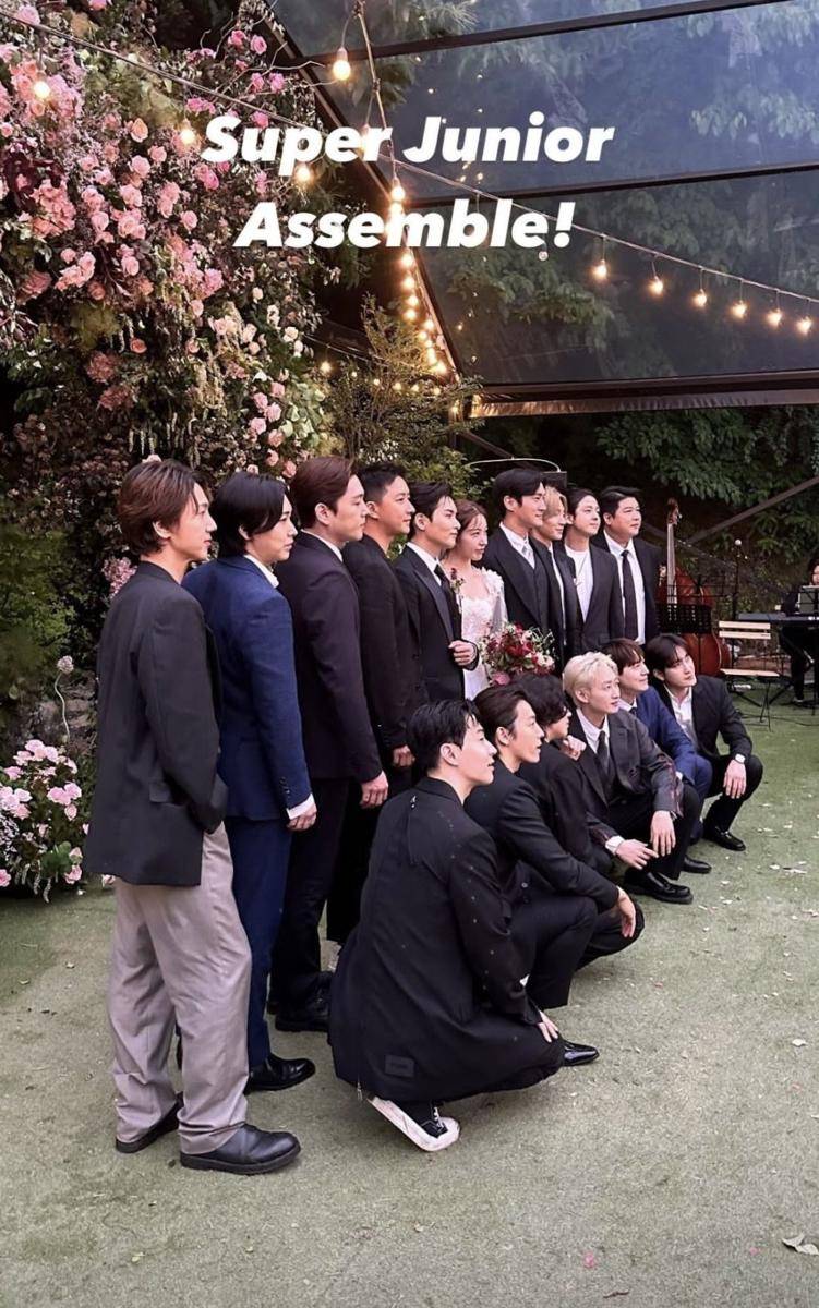 potret Super Junior di pernikahan Ari TAHITI dan Ryeowook (twitter.com/forYJJDHES)