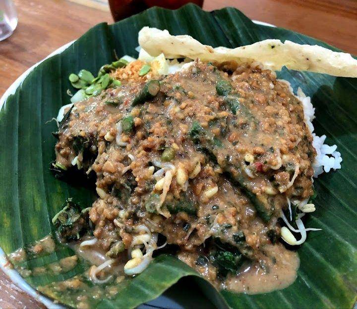 Warung Pecel dan Sop Dewi, Solo (google.com/maps/risa)