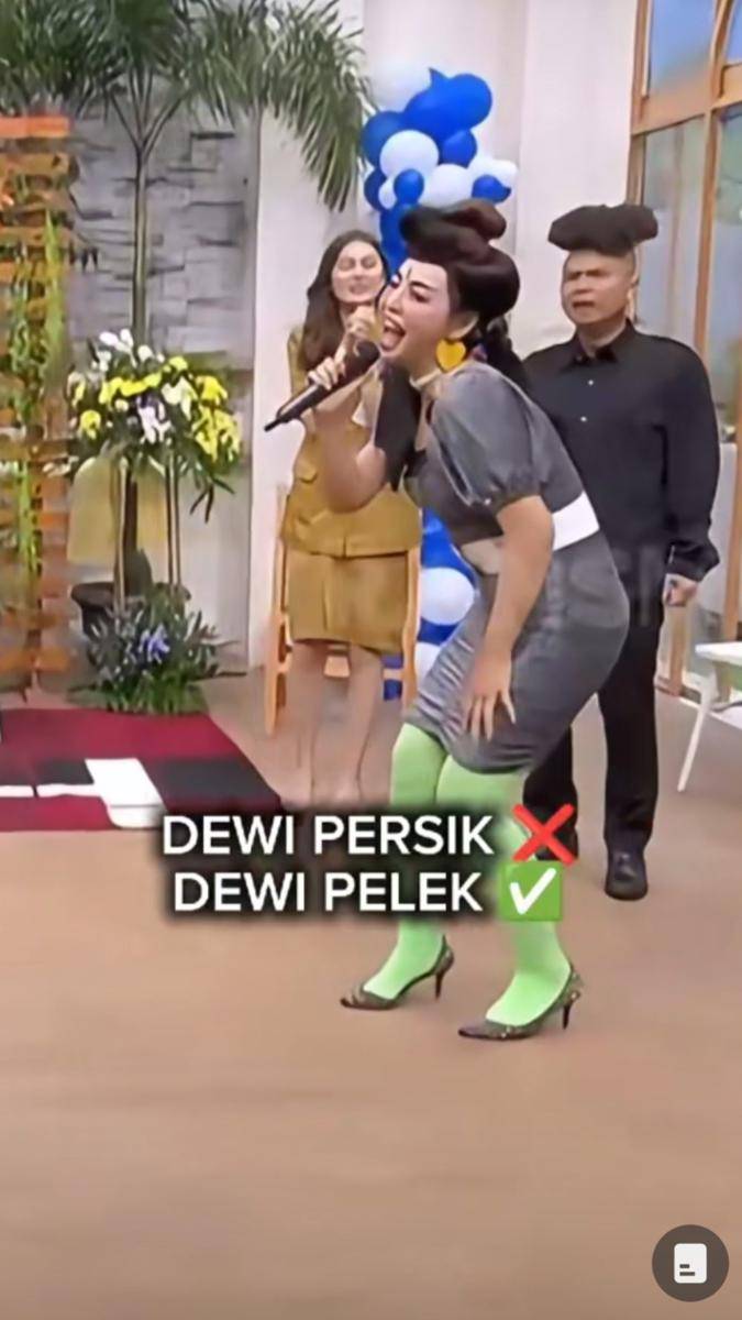 potret kocak Hesti Purwadinata cosplay jadi Dewi Perssik saat nyanyi lagu viral (tiktok.com/ryan_ariyan)