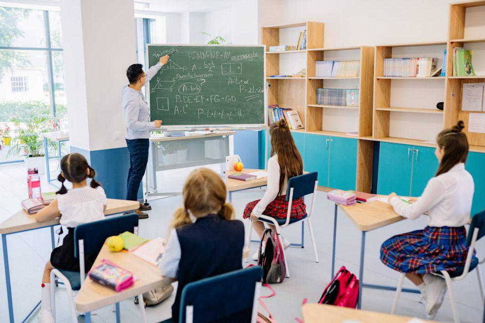 4 Alasan Pentingnya Skor PISA Demi Kemajuan Kualitas Pendidikan