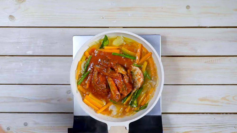 sarden kuah kemangi (youtube.com/ Tastemade Indonesia)