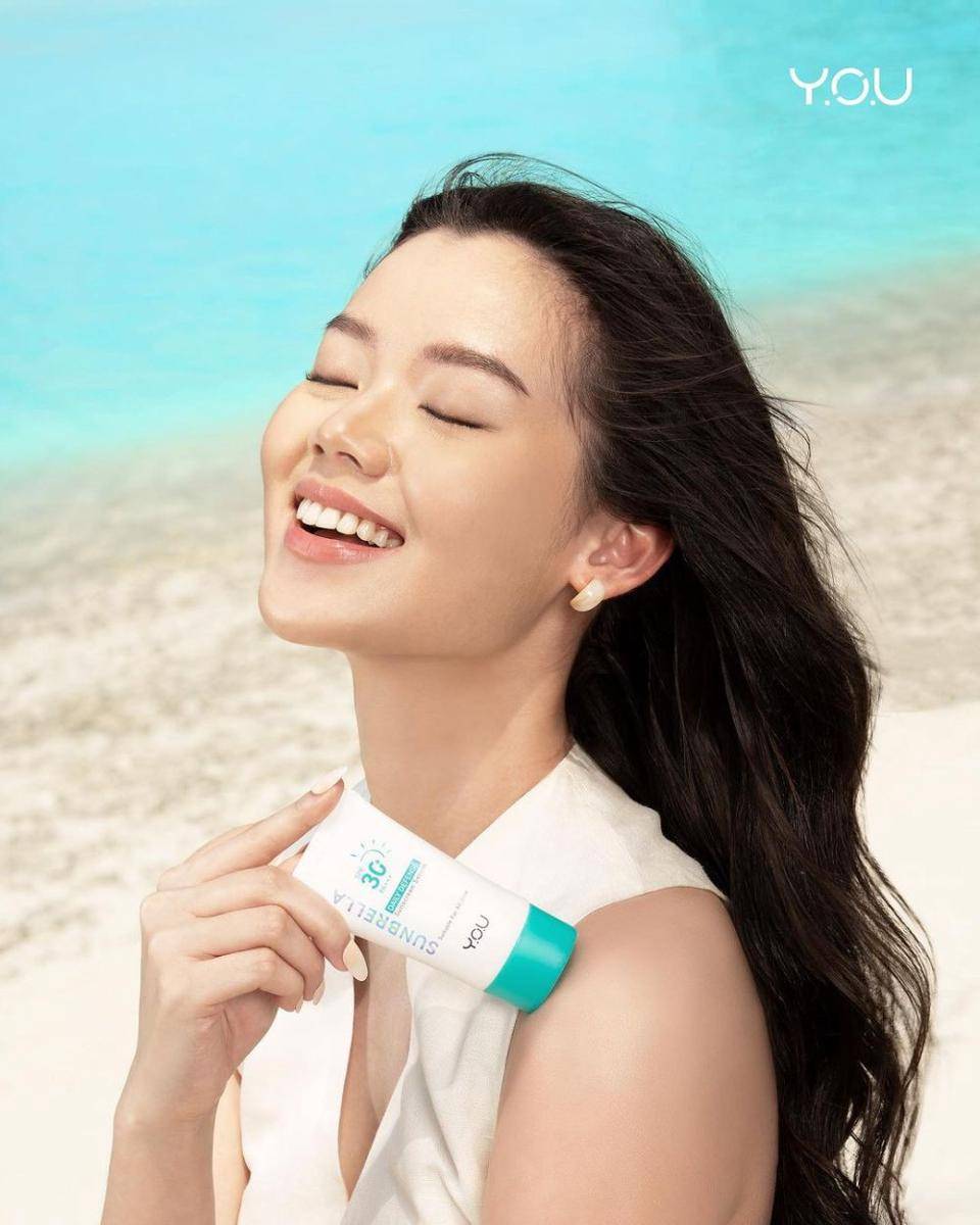 YOU Beauty Sunbrella Daily Defense Sunscreen with SPF 30+ PA+++. (instagram.com/youbeauty_idn)