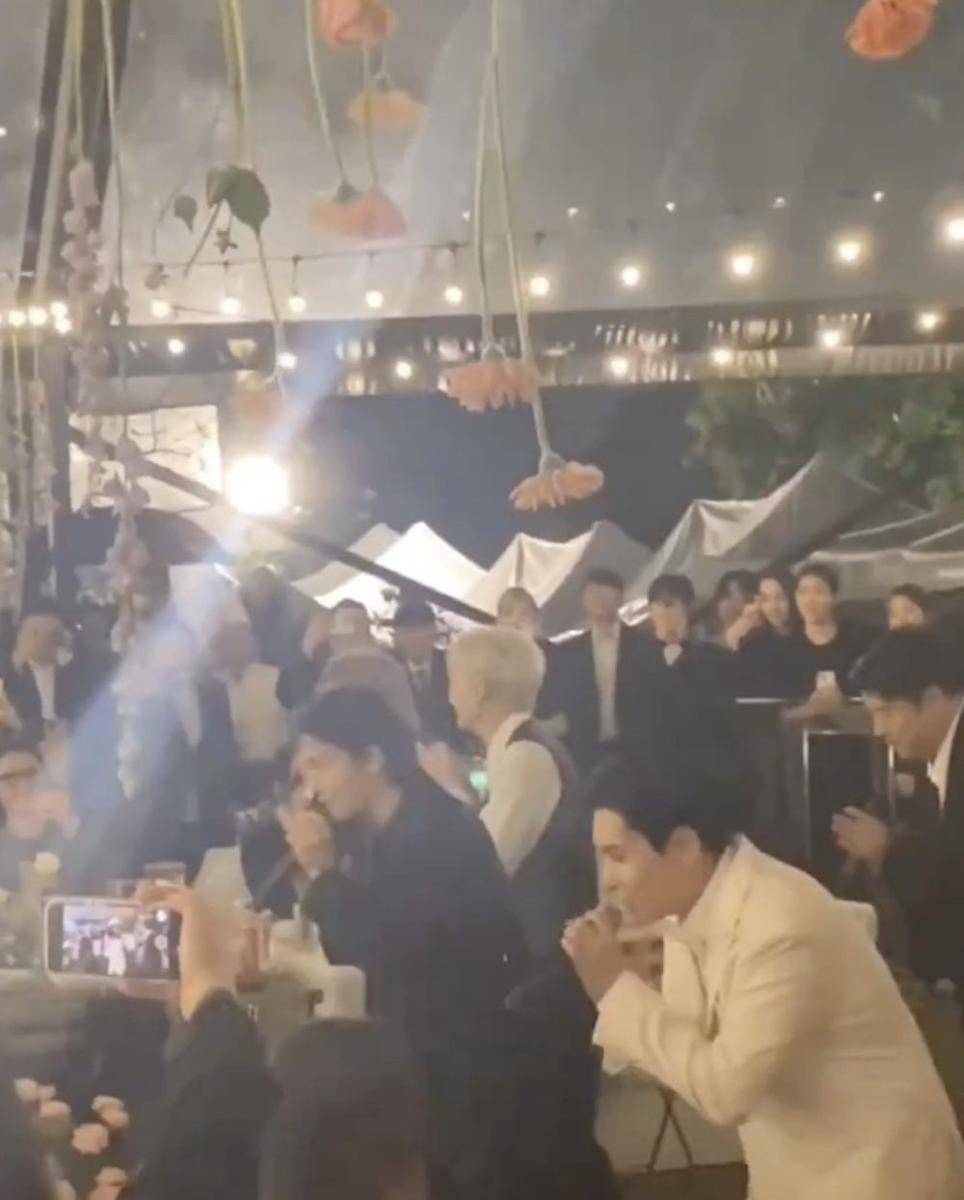potret Super Junior di pernikahan Ari TAHITI dan Ryeowook (twitter.com/forYJJDHES)