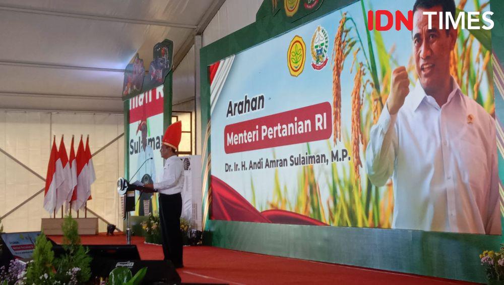Mentan Ancam Cabut Izin Distributor yang Mainkan Harga Pupuk Subsidi