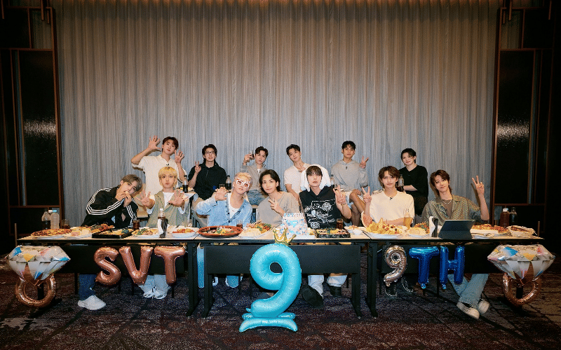SEVENTEEN saat rayakan anniversary ke-9 (instagram.com/pledis_17)