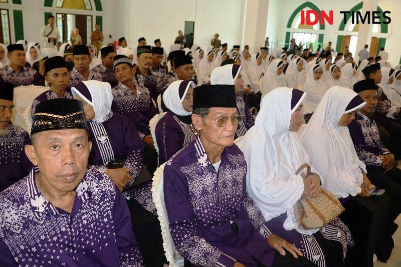 141 Calon Haji asal PPU Diberangkatkan ke Tanah Suci