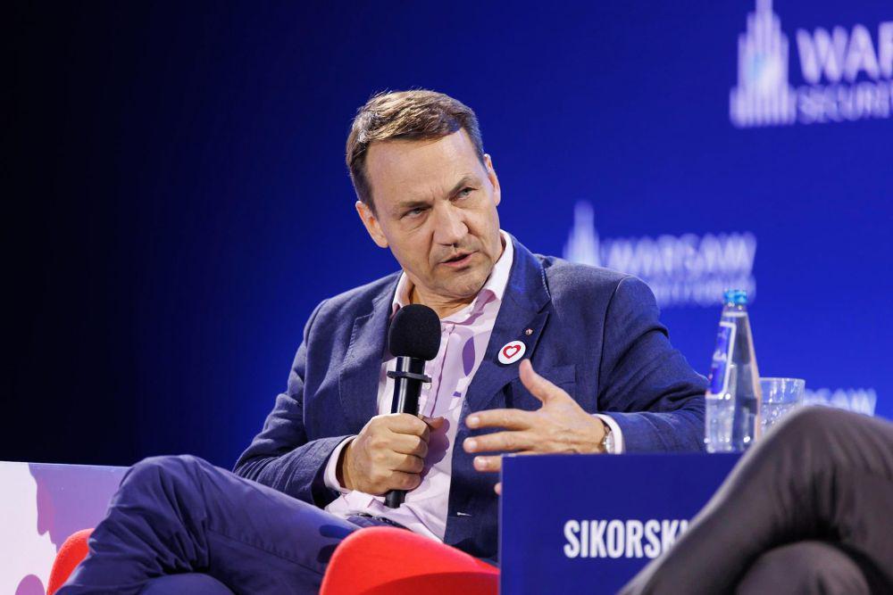 Polandia: Hungaria Diisolasi di UE Akibat Pemimpinnya Sendiri