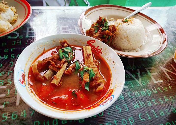 5 Rekomendasi Tempat Makan di Sekitar Alun-Alun Cilacap