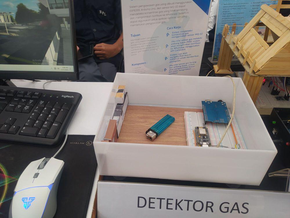Keren! Siswa SMKN 1 Cimahi Ciptakan Alat Deteksi Kebocoran Gas