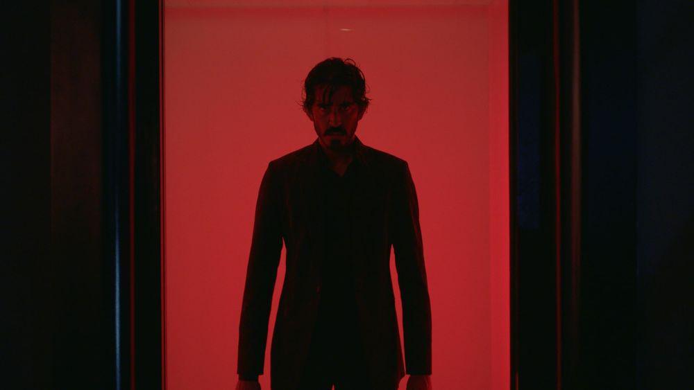 Kelebihan dan Kekurangan Monkey Man, Debut Penyutradaraan Dev Patel