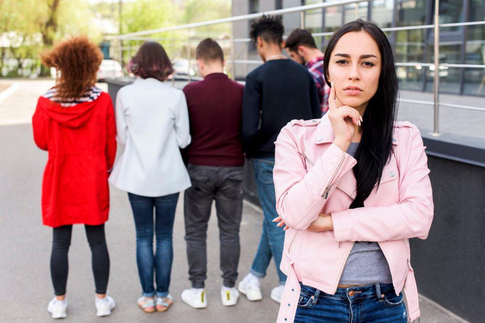 6 Sikap Pelit yang Harus Dihindari Jika Ingin Punya Banyak Teman