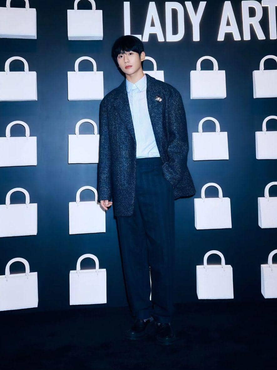 potret Jung Hae In (instagram.com/holyhaein)