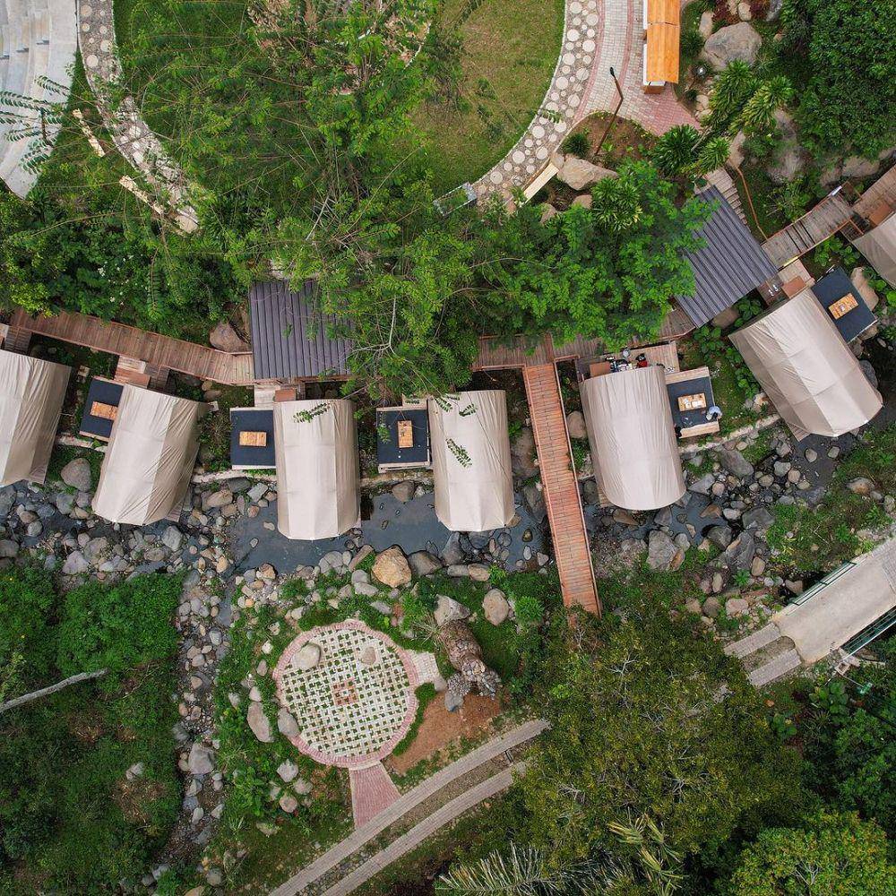 glamping taman kopi guntang (instagram.com/tamankopiguntang)