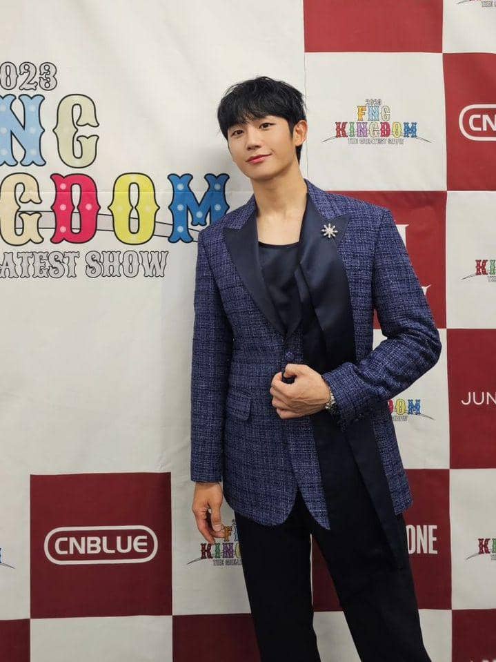 potret Jung Hae In (instagram.com/holyhaein)