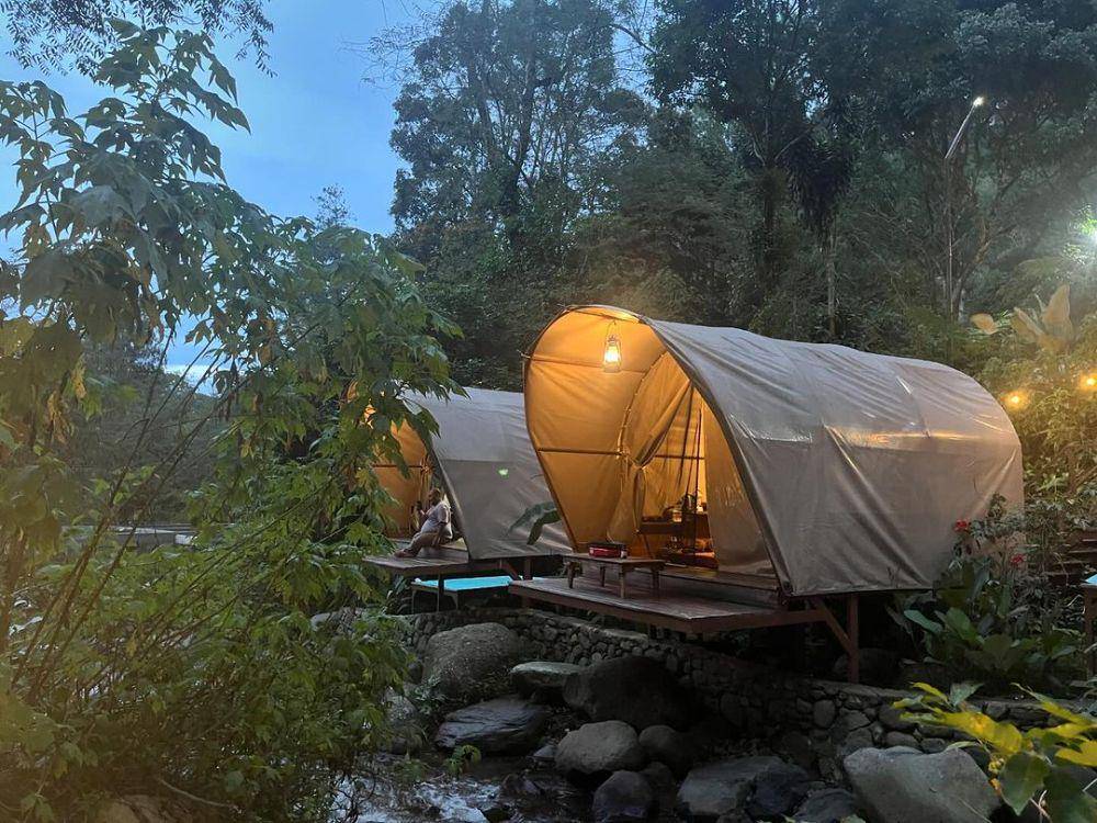 glamping taman kopi guntang (instagram.com/ananamumu.ig)