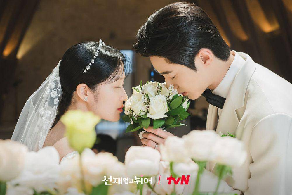 still cut drama Lovely Runner (instagram.com/tvn_drama)
