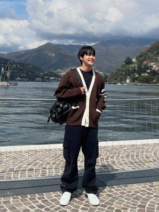potret Doyoung NCT (instagram.com/do0_nct)
