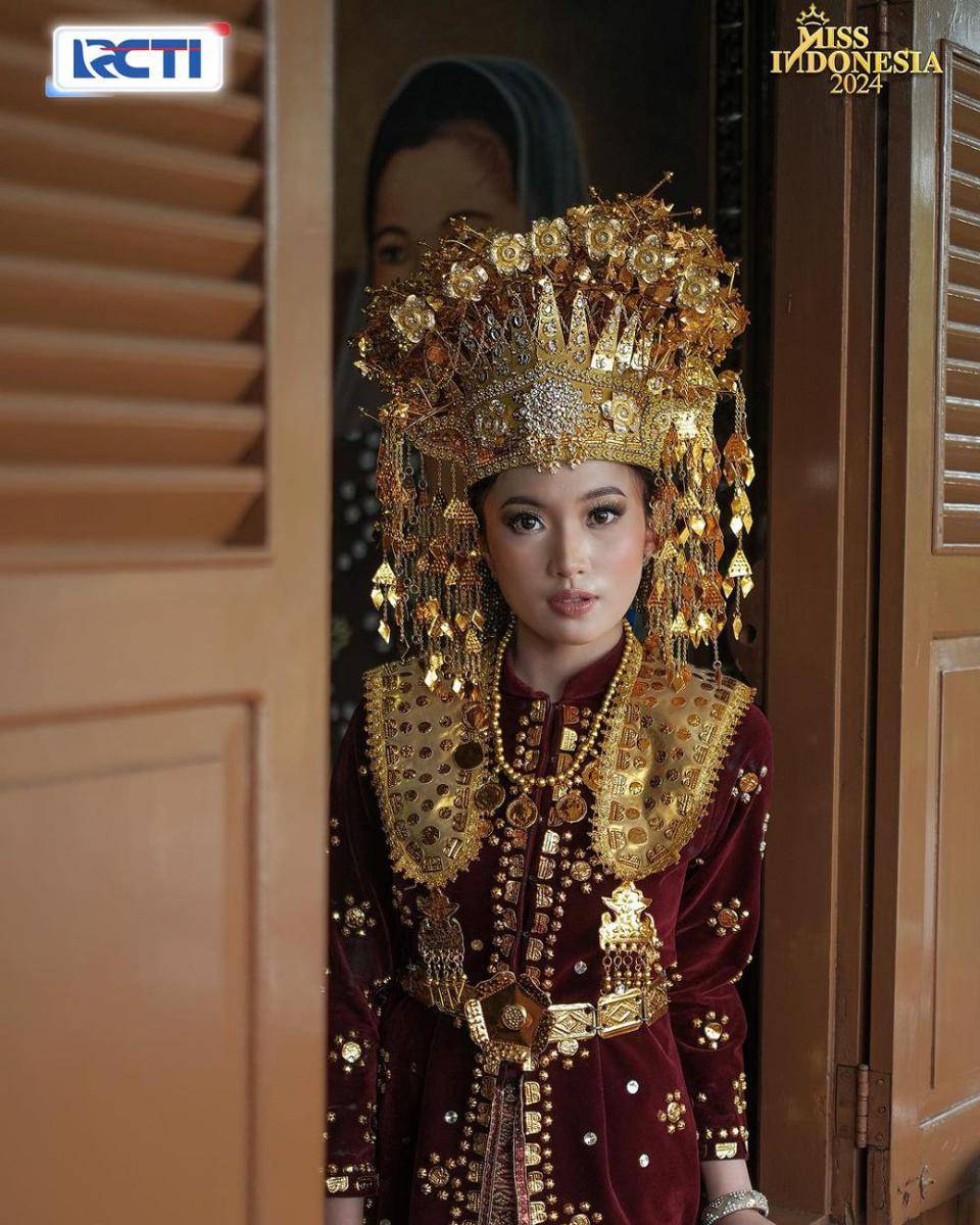 Potret Finalis Miss Indonesia 2024 dalam Balutan Baju Tradisional (instagram.com/missindonesia)