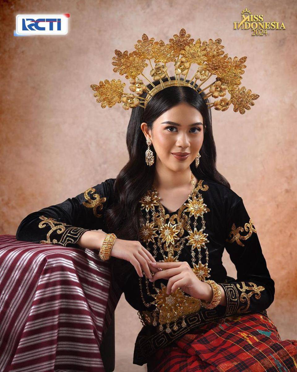 Potret Finalis Miss Indonesia 2024 dalam Balutan Baju Tradisional (instagram.com/missindonesia)