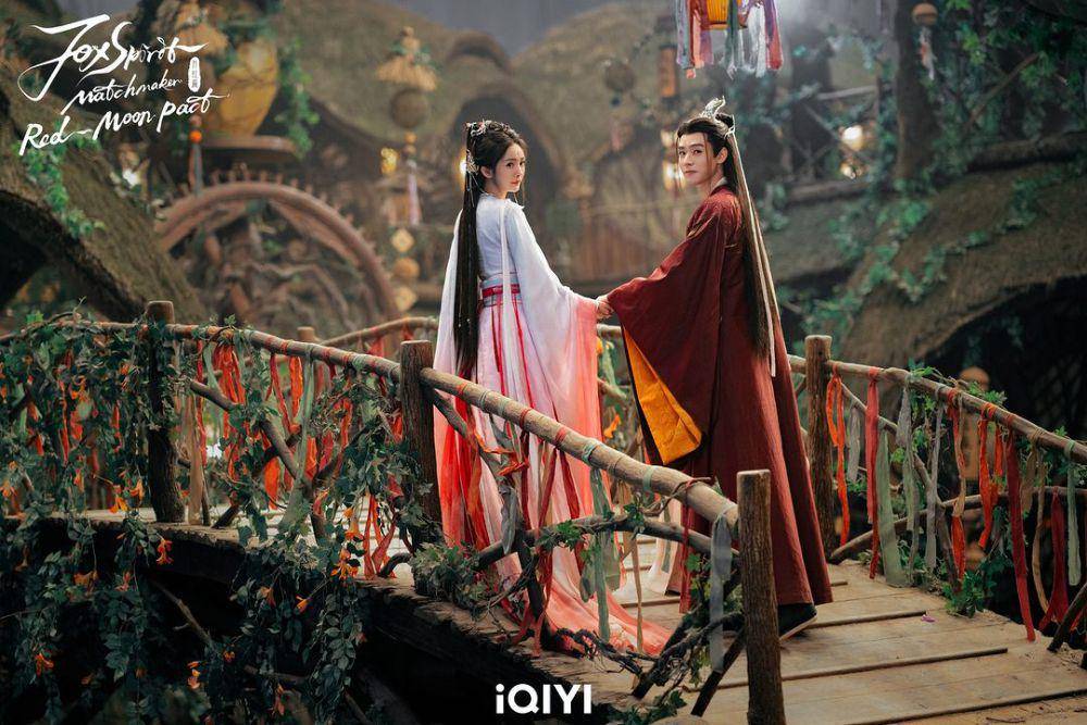 Gong Jun dan Yang Mi di drama Fox Spirit Matchmaker: Red Moon Pact (instagram.com/iqiyi_indonesia)