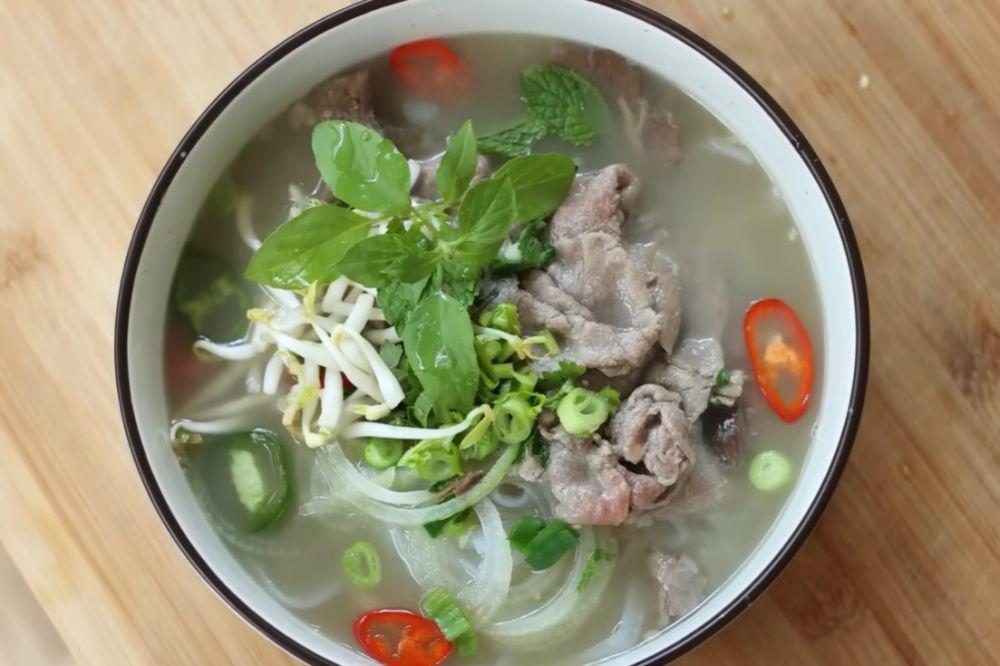 Resep Sup Pho Mie Sapi Khas Vietnam, Rempahnya Meresap!