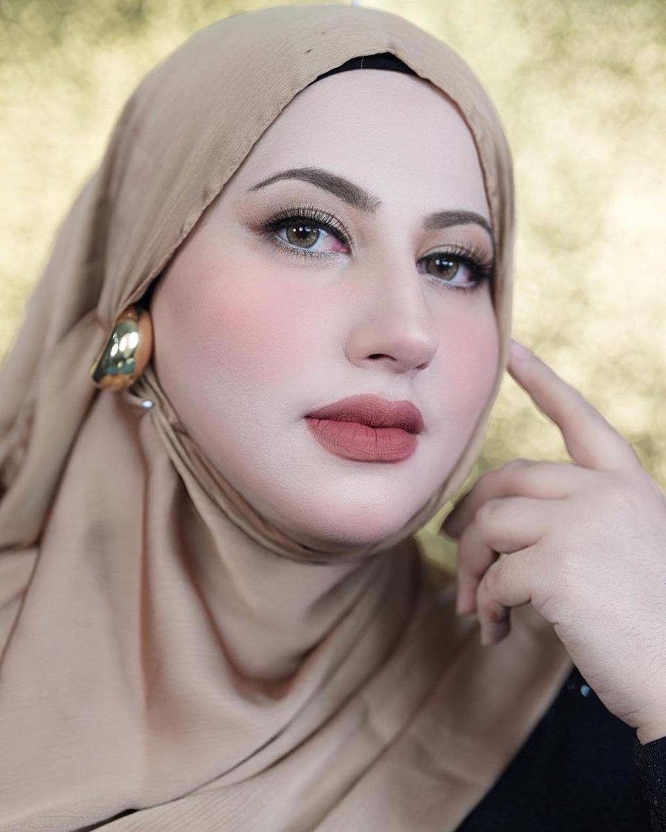 warna softlens untuk mata cokelat (instagram.com/tasyiiathasyia)