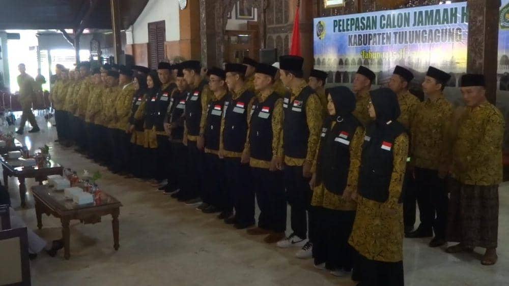 Suasana pelepasan Jemaah Calon Haji asal Tulungagung. IDN Times/ Bramanta Pamungkas